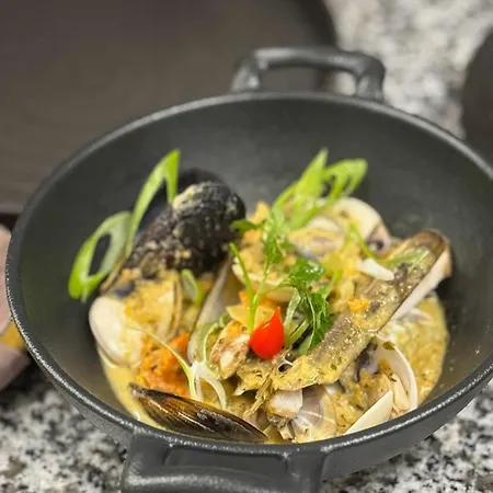 Logis Schaeffer- Restaurant Le Saint Georges Hotel Serrieres (Ardeche)