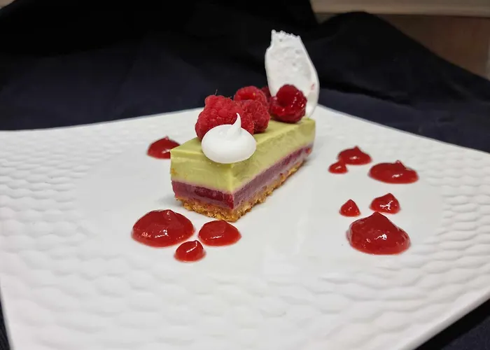 Logis Schaeffer- Restaurant Le Saint Georges מלון